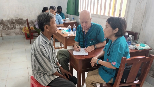 PVF provides humanitarian medical treatment and scholarships to poor students in Ben Tre province