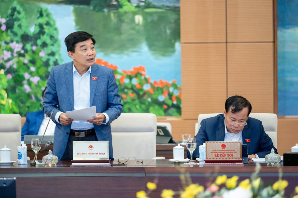 Deputy Chairman of the National Assembly's Economic Committee Nguyen Minh Son reported at the meeting.