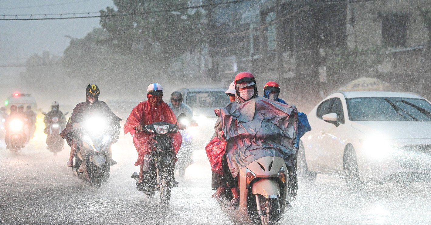 Pronóstico del tiempo para el 26 de octubre de 2024: Quang Tri - Quang Ngai 700 mm de lluvia debido a la tormenta n.° 6 Tra Mi