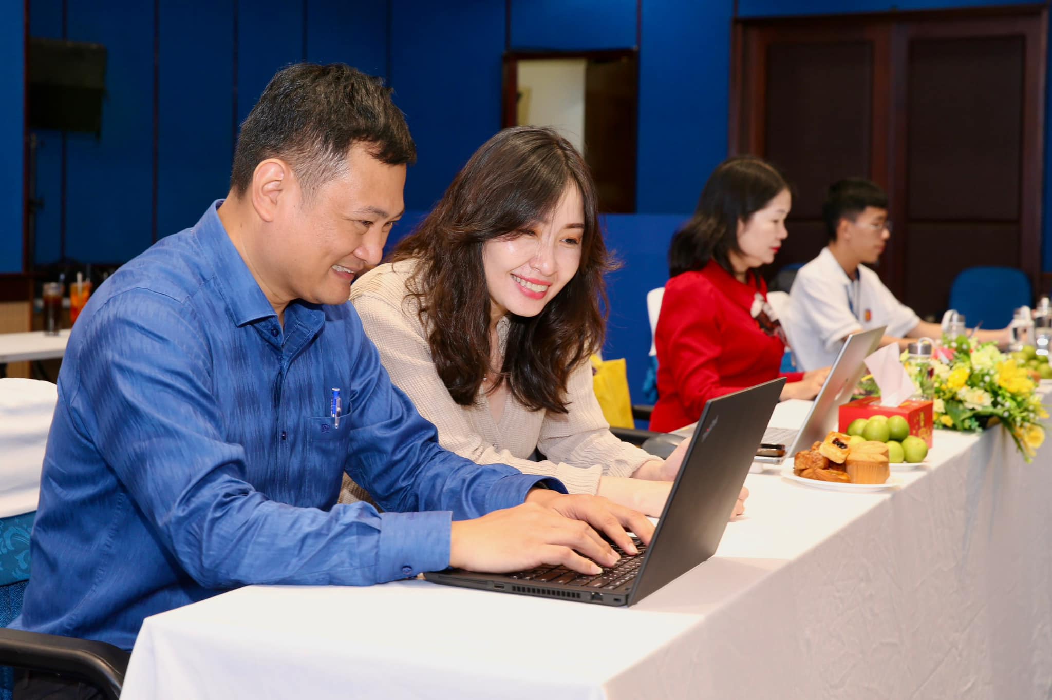 Sáng nay tư vấn trực tuyến: Biết điểm thi, đặt nguyện vọng phù hợp- Ảnh 1.