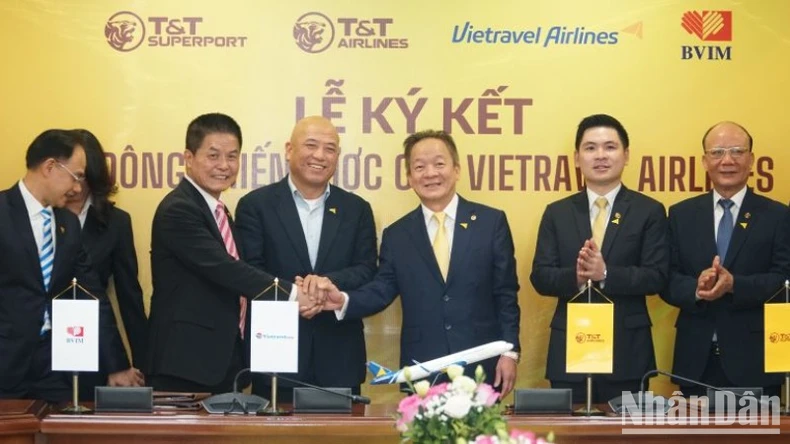 T&T Group trở thành cổ đông chiến lược của Vietravel Airlines ảnh 2