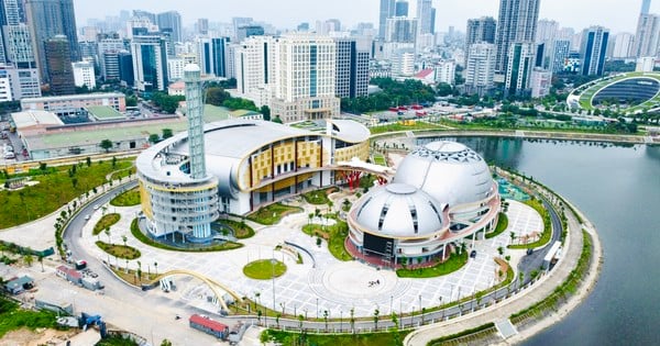 Vista desde arriba del Palacio de los Niños de Hanoi, valorado en más de 1.300 mil millones de VND