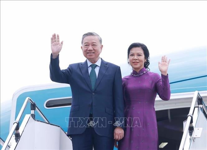 토람 사무총장과 그의 부인은 말레이시아 공식 방문을 성공적으로 마쳤습니다.