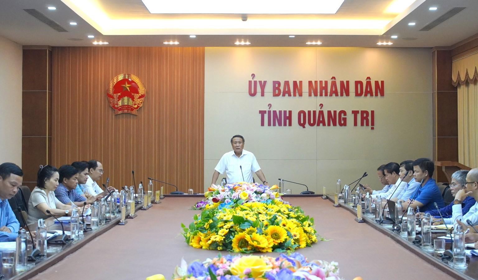 Der ständige stellvertretende Vorsitzende des Volkskomitees der Provinz Quang Tri, Ha Sy Dong, leitete die Sitzung.