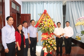 Les dirigeants provinciaux visitent le centre de pèlerinage de La Vang