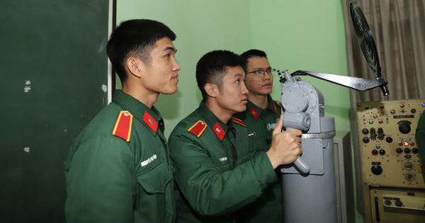 បើកការប្រកួត Robocon លើយុទ្ធនាការ Dien Bien Phu ទីក្រុង Dien Bien Phu នៅលើអាកាស