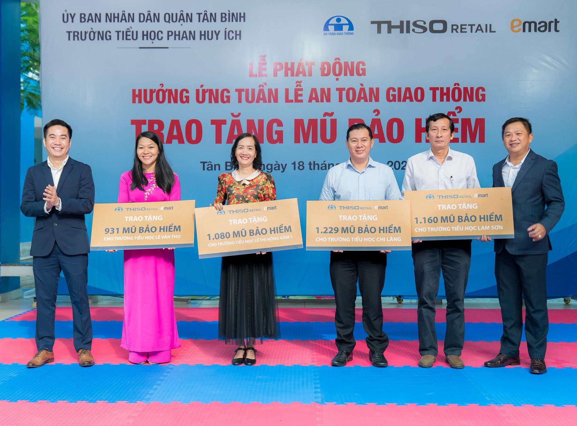 Thiso Retail trao 6.500 mũ bảo hiểm đạt chuẩn cho học sinh TP HCM - Ảnh 4.