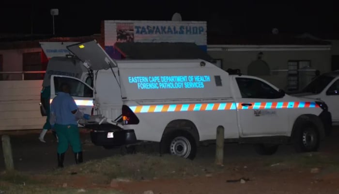 South African police shoot out and kill 6 killers