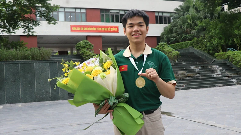 De estudiante amante de las reacciones químicas a medallista de oro olímpico internacional - 1