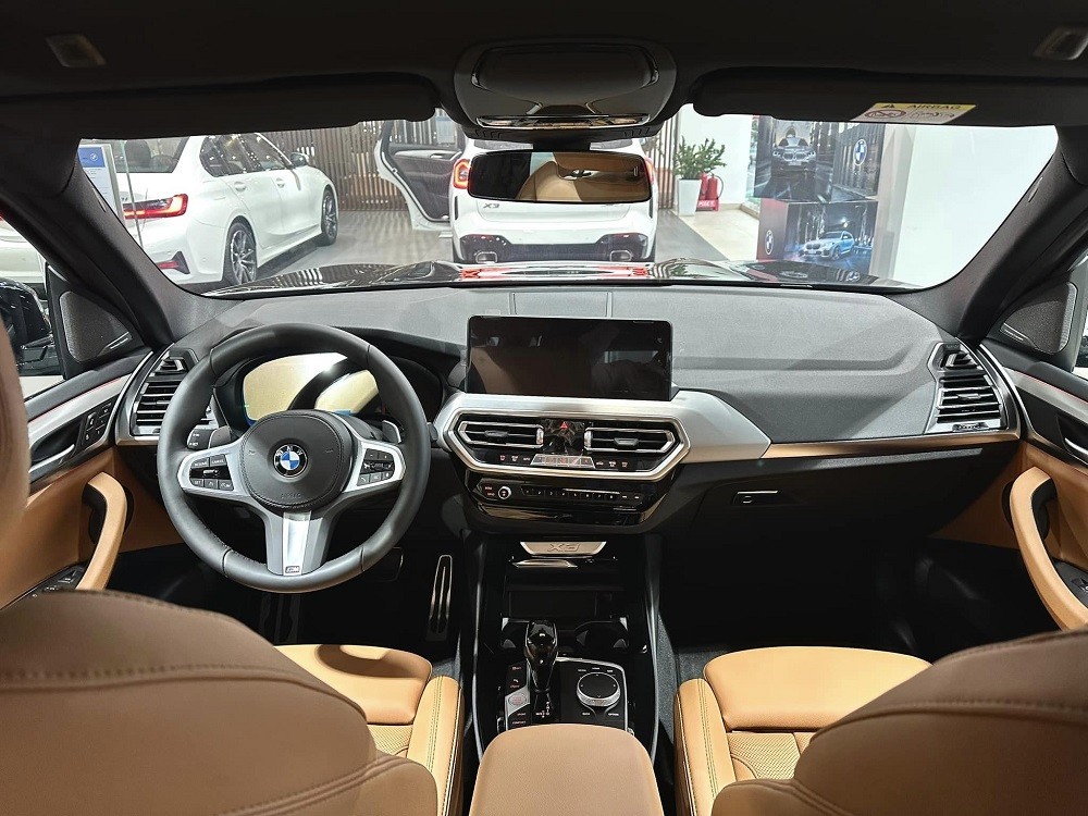 BMW X3 Luxusrabatt bis zu 90 Millionen VND beim Händler Bild 2