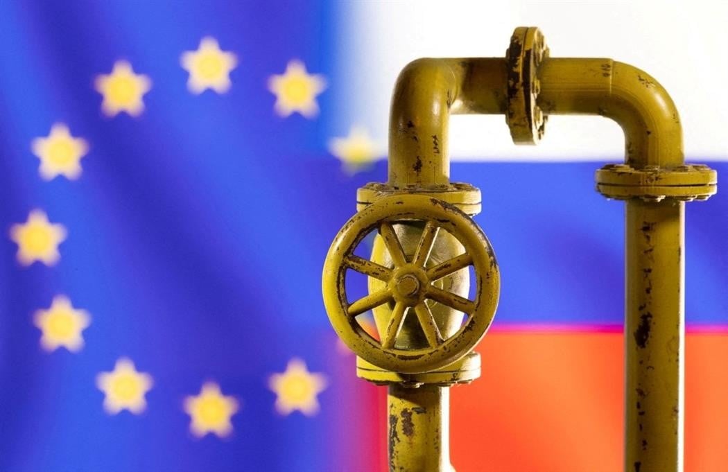 EU đang tăng tốc làm đầy các kho dự trữ khí đốt để sử dụng vào mùa đông. (Nguồn: Reuters)