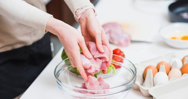 Est-il bon de blanchir le porc dans de l’eau bouillante ?