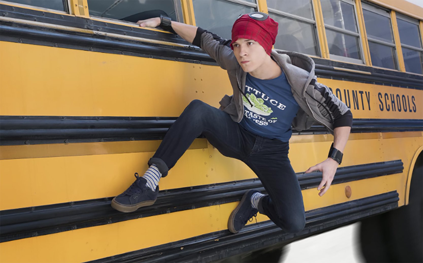 Tiền thưởng của 'Người Nhện' Tom Holland bị gửi nhầm đến diễn viên Tom Hollander- Ảnh 2.