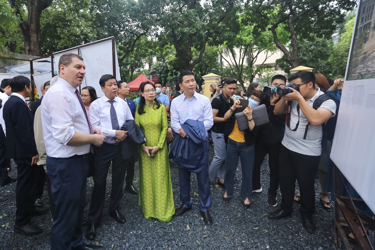 See the first 30 color photos of Hanoi taken through the lens of a Frenchman photo 3