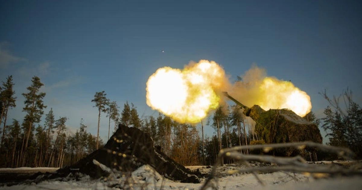 "Thirst" for artillery shells holds Ukraine back on the front line