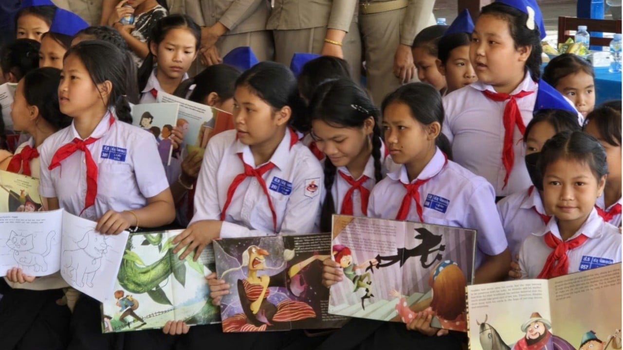 Verbreitung von Wissen und Entwicklung der Lesekultur in Laos