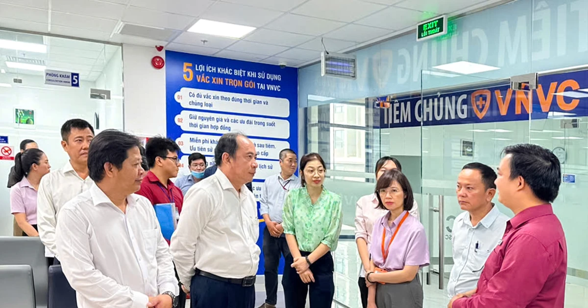 Kiểm tra công tác tiêm chủng vaccine trong chiến dịch tiêm sởi tại TP Hồ Chí Minh