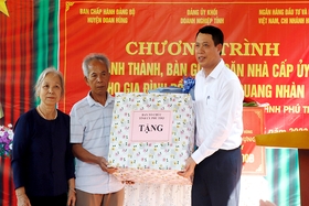 Inauguration and handover of Party Committee Houses in Doan Hung and Tam Nong