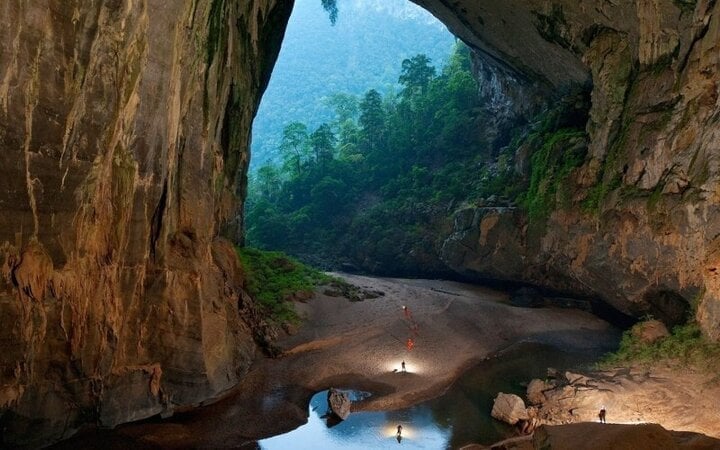Explore En Cave.