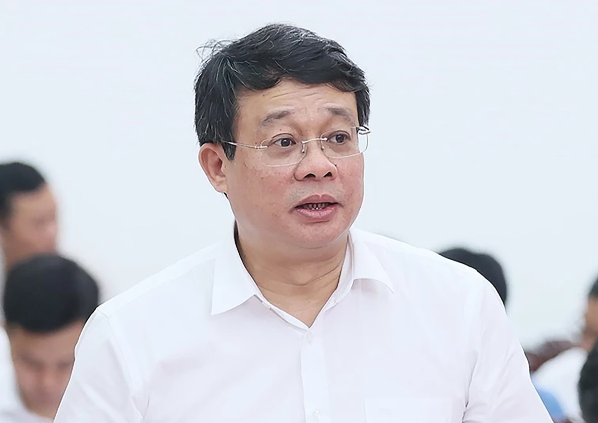 Le vice-ministre de la Construction Bui Hong Minh reçoit une nouvelle affectation