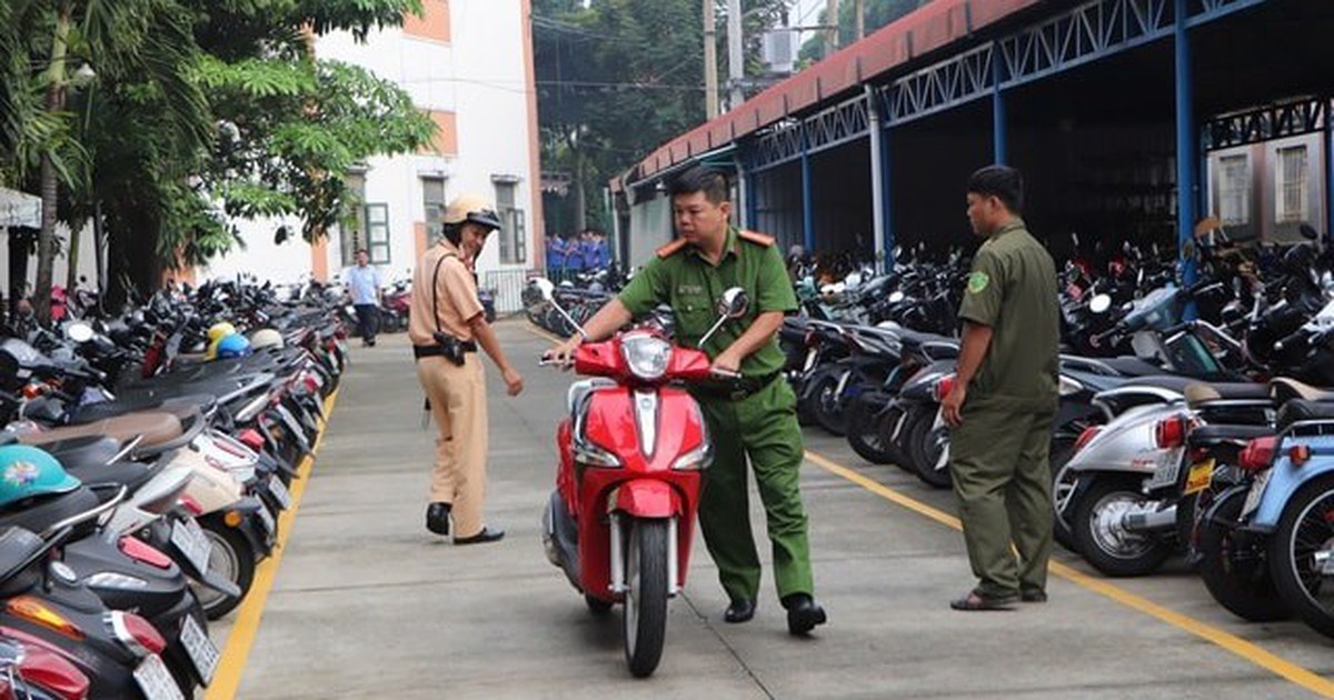 Yêu cầu phụ huynh không đưa xe máy cho học sinh sử dụng khi chưa đủ tuổi