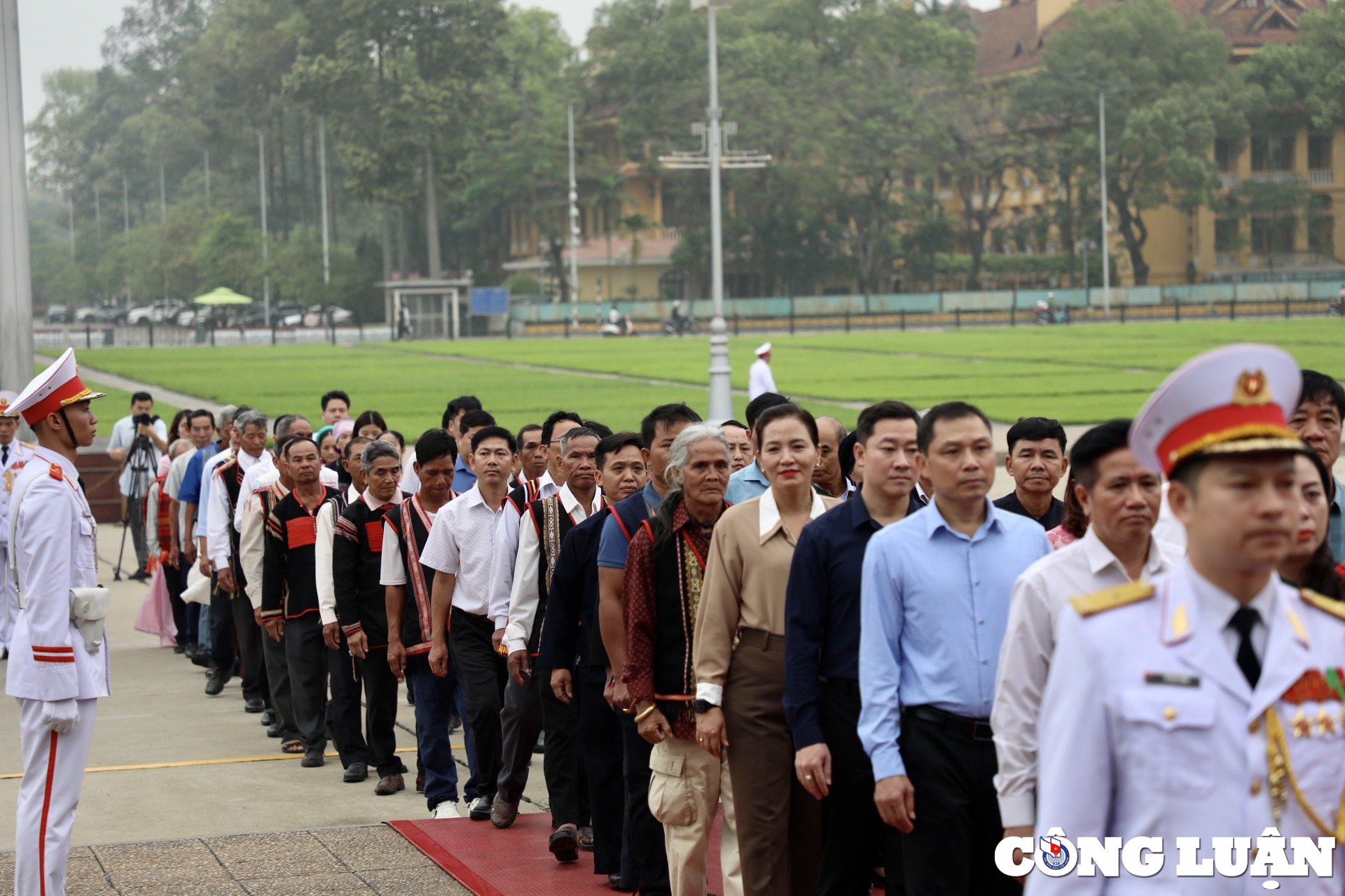 The family of the head of the art department received the prestigious people of the time, President Ho Chi Minh, picture 5.