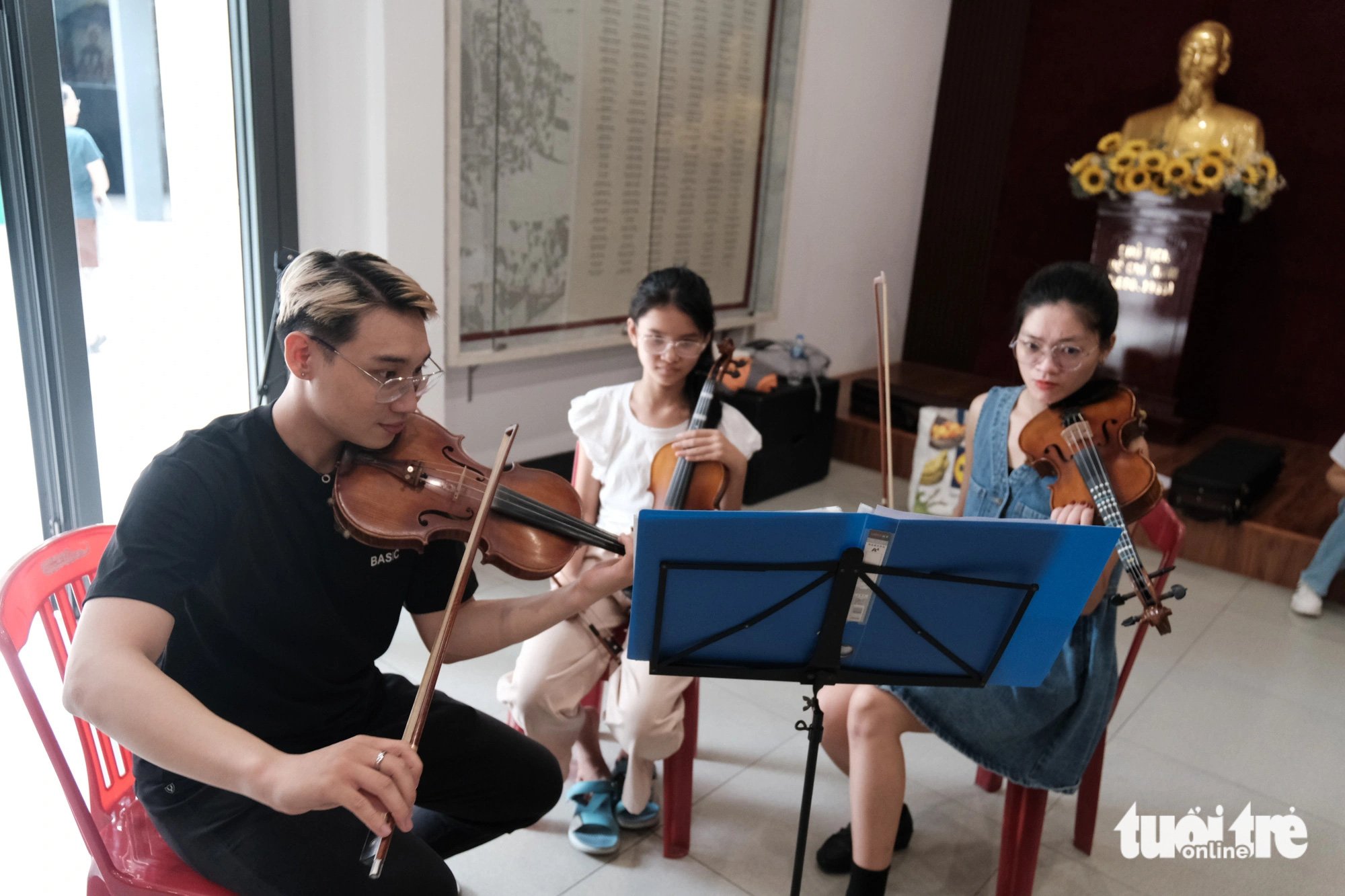 Lớp học đàn violin miễn phí ở trung tâm TP.HCM - Ảnh 3.