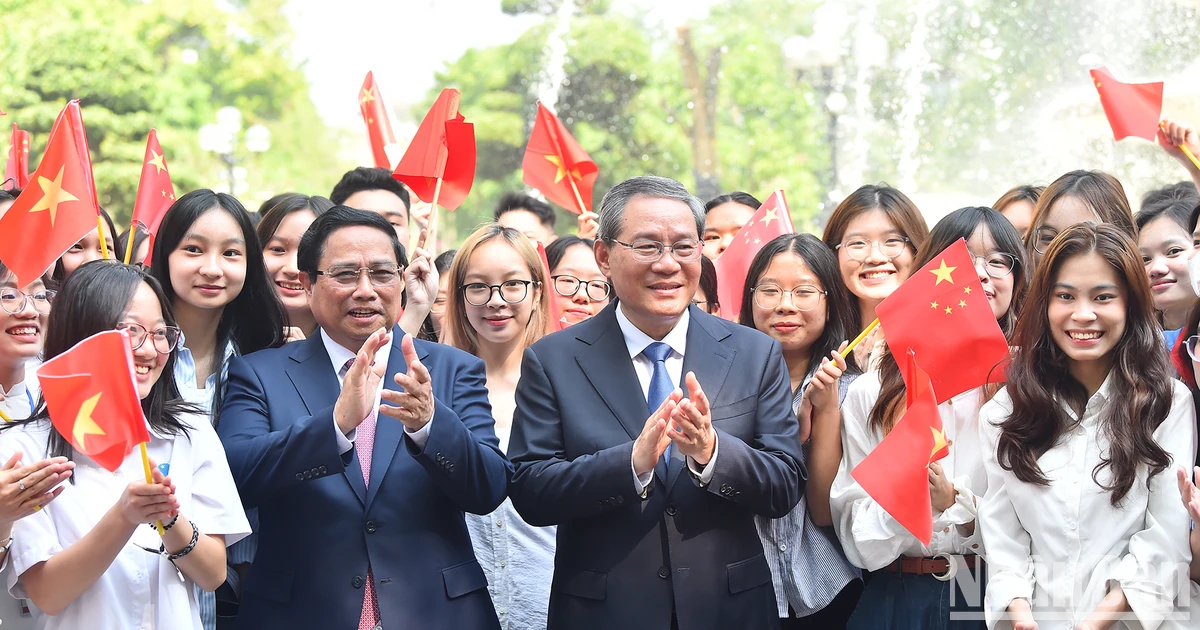 [Foto] Premierminister Pham Minh Chinh leitete die offizielle Begrüßungszeremonie für den chinesischen Ministerpräsidenten Li Qiang.