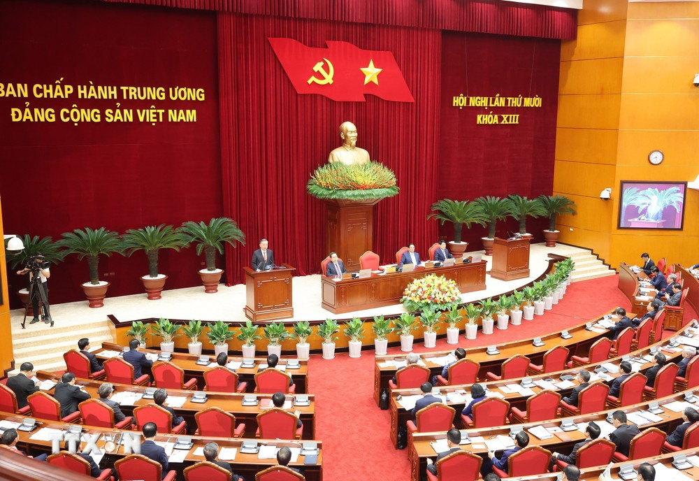 ベトナム共産党第13期中央委員会第10回会議の開会。 （写真：ドゥオン・ザン/VNA）