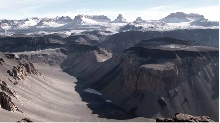 L'endroit le plus effrayant de la Terre : deux millions d'années sans une seule goutte de pluie - 1