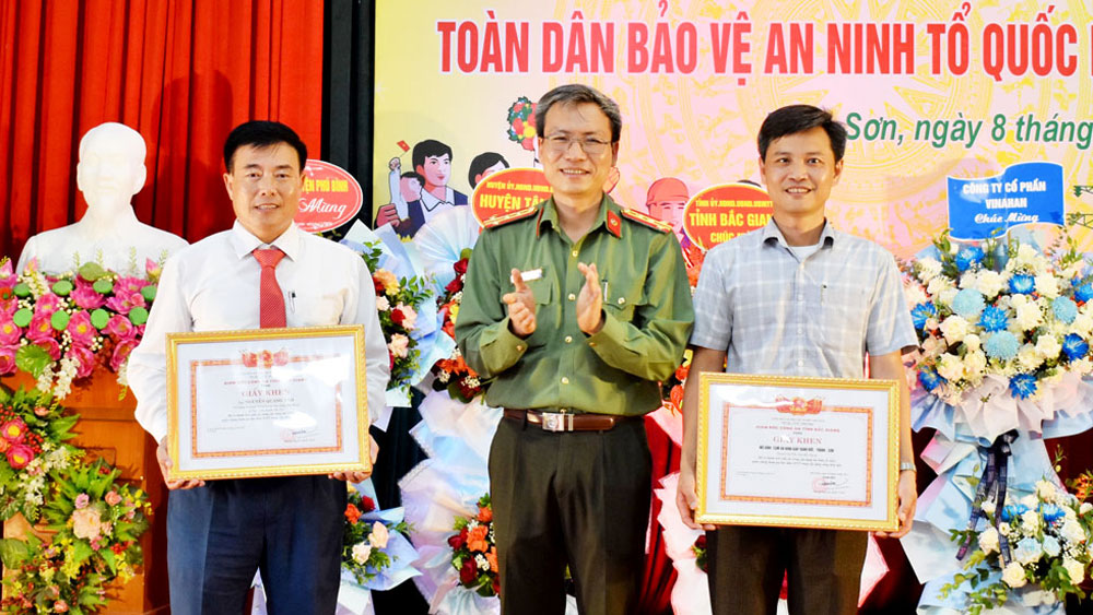 Ngày hội toàn dân bảo vệ an ninh tổ quốc tại xã Phúc Sơn (Tân Yên) |=> Đăng trên báo Bắc Giang