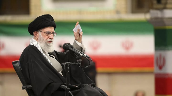 មេដឹកនាំកំពូលអ៊ីរ៉ង់ Ayatollah Ali Khamenei ។ (រូបថត៖ AP)