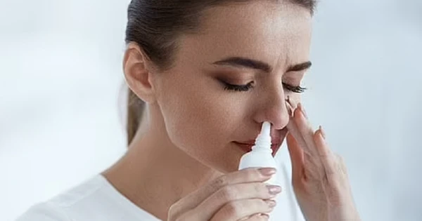 How to take care of your nose and throat to avoid catching a cold?