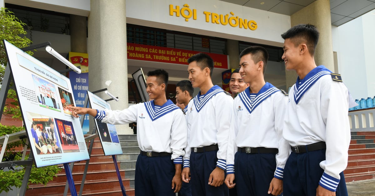 Exposición de 200 imágenes y documentos sobre Hoang Sa, Truong Sa, el mar sagrado y las islas de la Patria