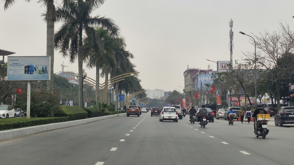 With the efforts of the Vinh City Investment and Construction Project Management Board, many Vinh urban infrastructure upgrade projects have been implemented drastically, bringing about clear results. In particular, the proactive coordination and removal of some 