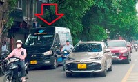 'Problem' of disguised passenger buses in Hanoi: 900 meter long street with 11 bus company offices proposed to have their licenses revoked