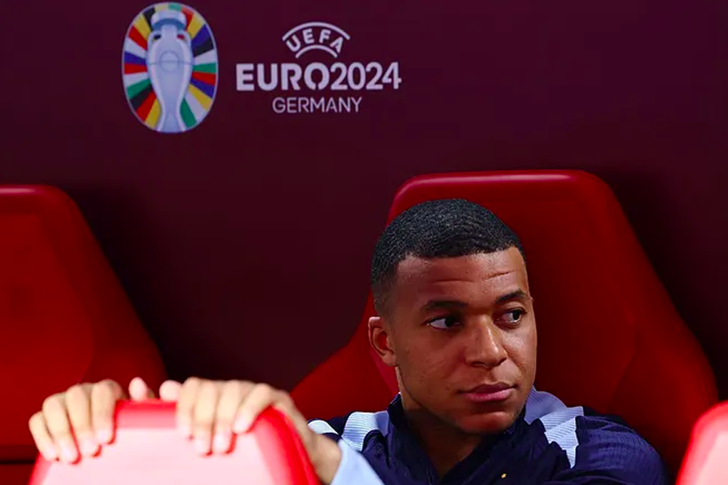 HLV Deschamps tiết lộ thời điểm sử dụng Mbappe ở Euro 2024 - 2