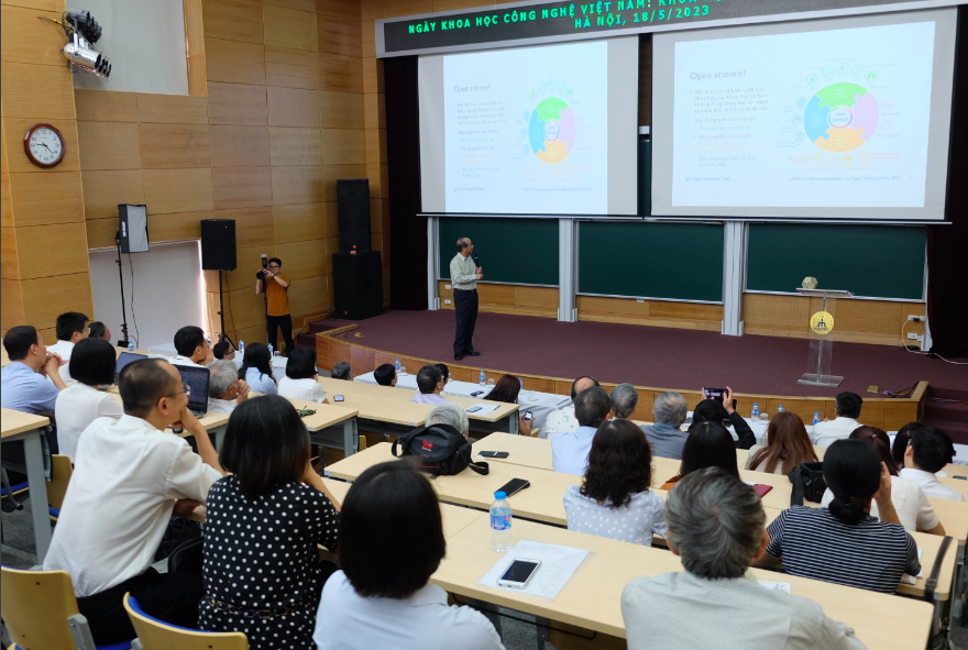 Diálogo abierto entre científicos en el Día de la Ciencia y la Tecnología de Vietnam