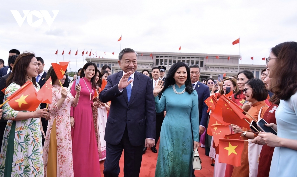 La visite du Secrétaire général et du Président approfondit la coopération Vietnam-Chine