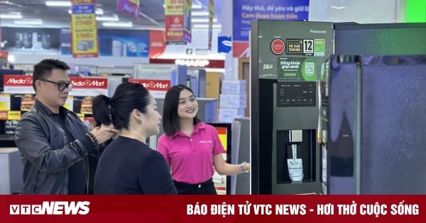 Electronics supermarkets launch early Tet promotions