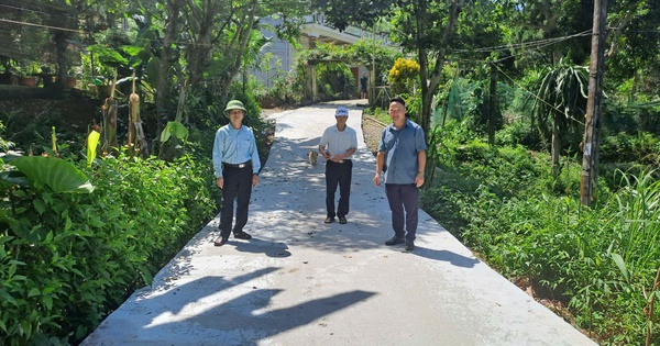 La commune de Nghia Tam de la province de Yen Bai construit de nouvelles zones rurales avancées associées à la restructuration du secteur agricole.