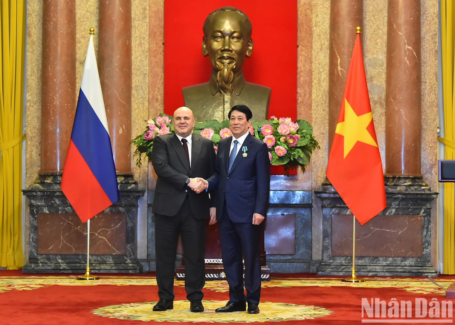 [Foto] Präsident Luong Cuong erhält die Freundschaftsmedaille des Staates der Russischen Föderation Foto 3