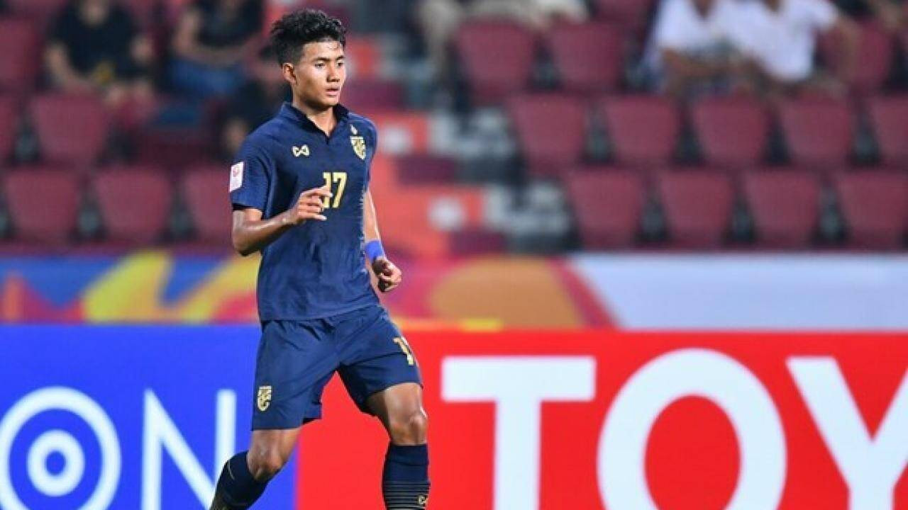 Thai football prodigy joins European club