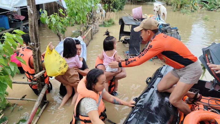 Typhoon Tra Mi caused heavy damage in the Philippines. (Photo: Reuters)