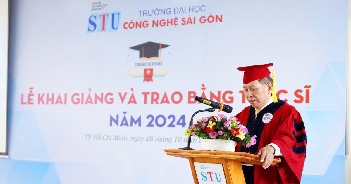 STU tổ chức Lễ khai giảng và trao bằng tốt nghiệp thạc sĩ năm 2024