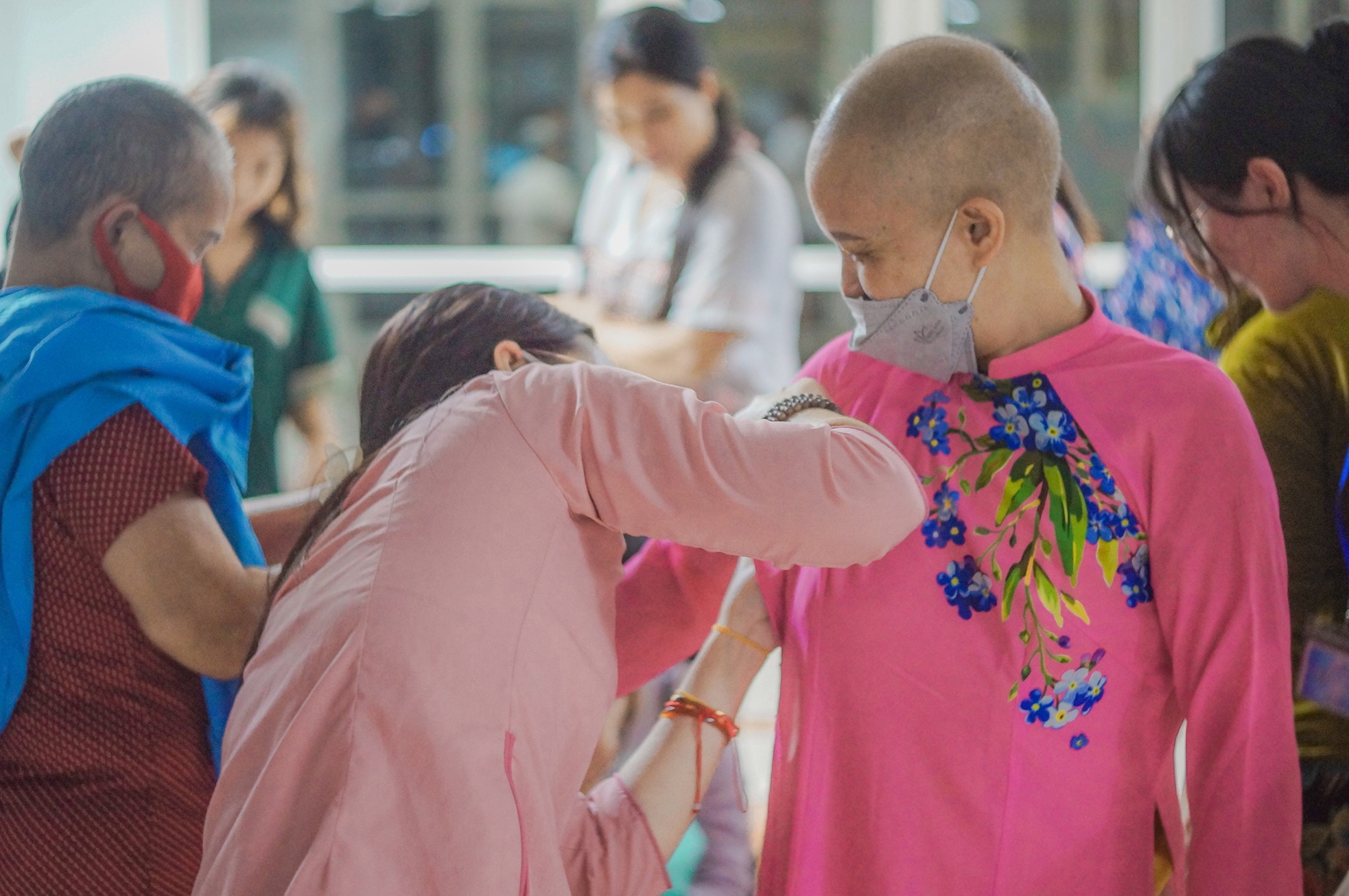 Festival unique d'Ao Dai à l'hôpital d'oncologie, photo 5