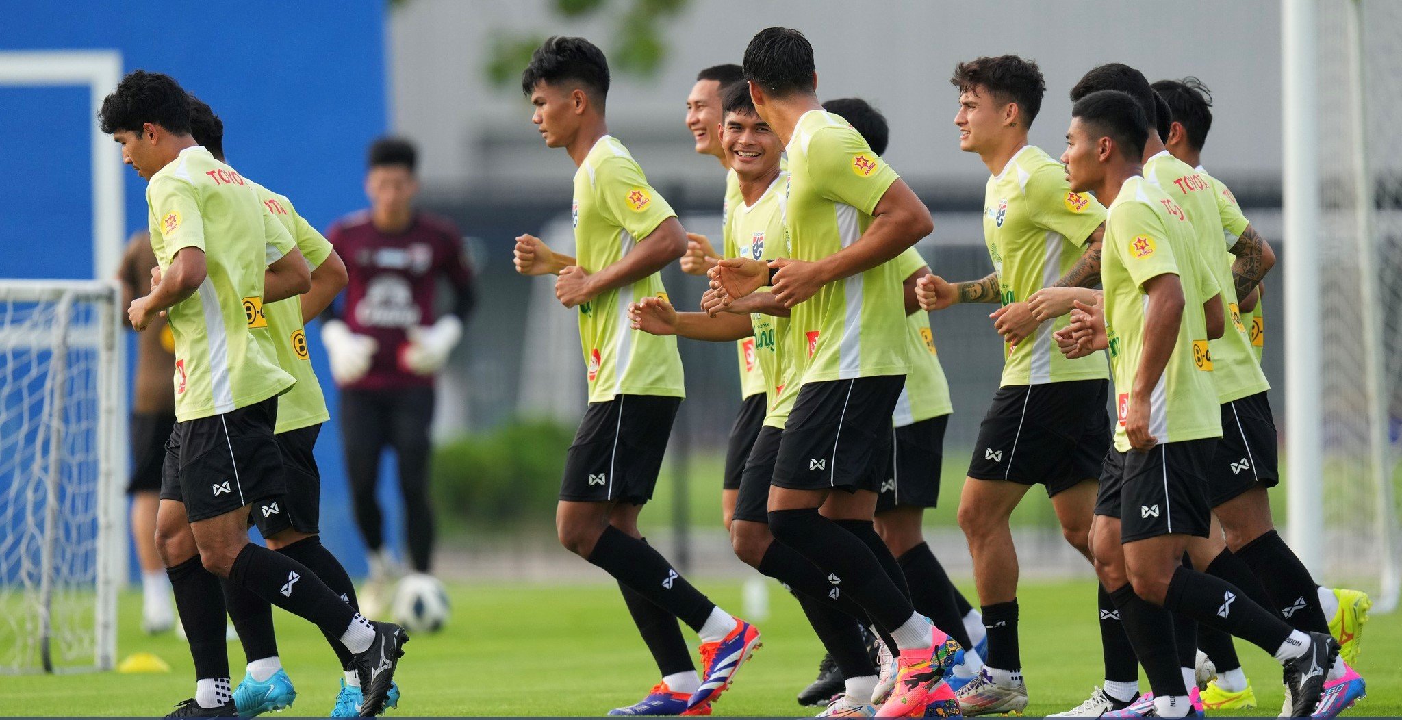 ’Phá vỡ’ kết cấu giải quốc nội, Thái Lan lộ rõ quyết tâm vô địch AFF Cup - Ảnh 4.