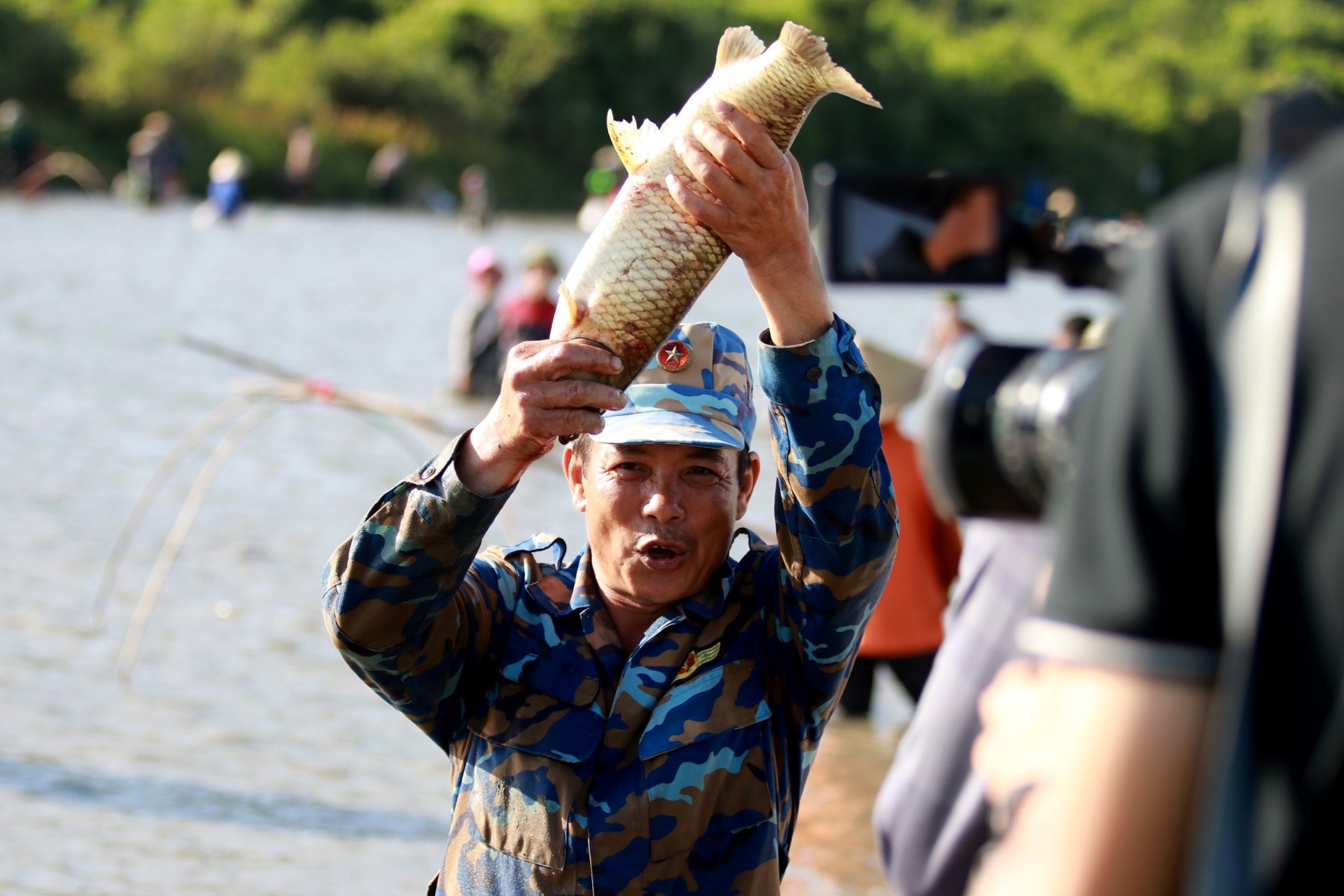 กิจกรรม - เทศกาลตกปลาวูกราวดึงดูดผู้เข้าร่วมงานหลายร้อยคน (ภาพที่ 6)