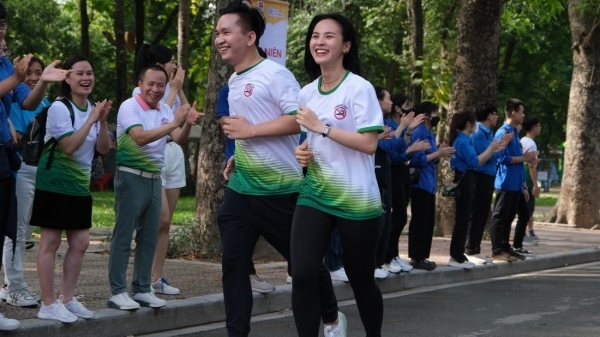 Mehr als 500 Menschen nehmen am Marathon „Vietnamesische Jugend sagt Nein zu Tabak und E-Zigaretten“ teil