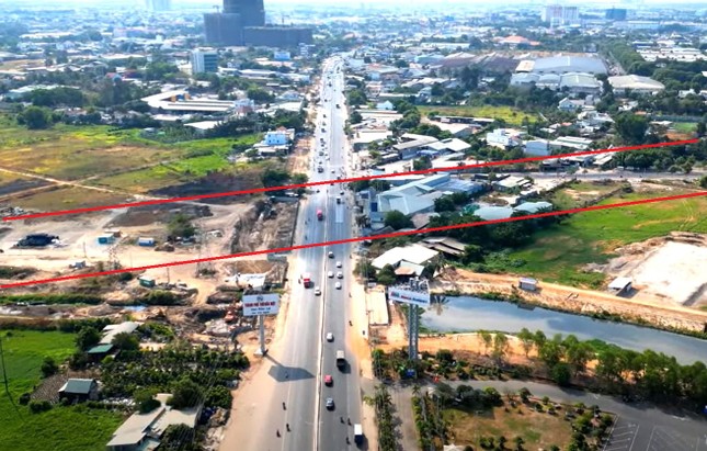 Image of the first two overpasses on Highway 13 in Binh Duong photo 8